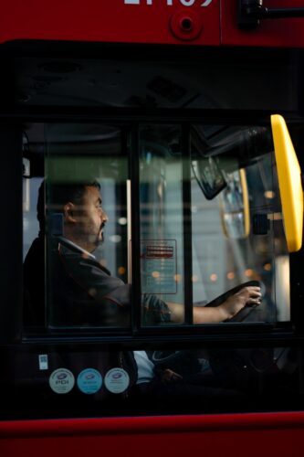 CNT | Jornada de trabalho e transporte: o que está em jogo